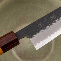 Hokiyama Bunka Aogami Super Kuro-uchi 170 mm svestrani je japanski kuhinjski nož namijenjen za pripremu mesa, ribe i povrća. Ima izrazit kiritsuke vršak ("K-vršak"), koji je dizajniran za precizan rad. Sredina ovog noža je od Hitachi Super Blue čelika (Aogami Super) koji seže u sam vrh kvalitetnijih japanskih čelika.