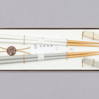 Poklon set štapića za jelo Haze - siva i bijela