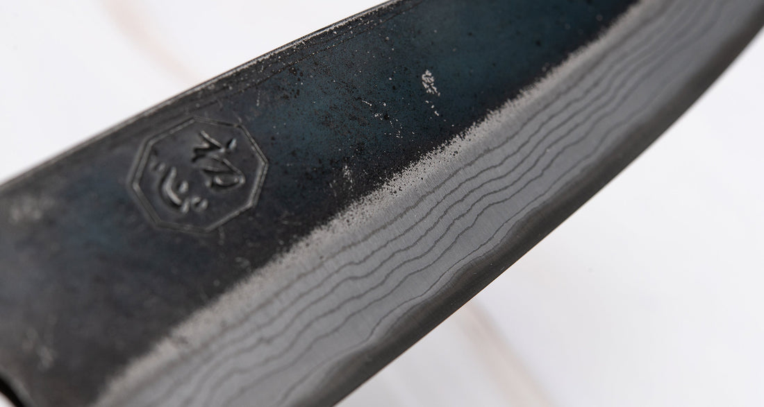 Kumokage Petty Aogami #2 Kuro-uchi Damascus 150 mm - octagon_5