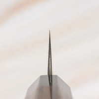 Choil noža. Nigara Kiritsuke Petty SG2 Damascus 150 mm je mali kuhinjski nož za upotrebu kuhinjskih poslova, kod kojih bi veći nož bio nespretan. Jezgra od praškastog čelika SG2 i hamaguri presjek profila jamstvo su dugotrajne oštrine i minimalnog održavanja. Kružni uzorak na oštrici poznat je i kao amatsubu ili uzorak kišnih kapi.
