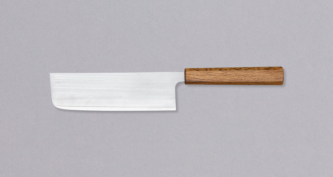 Tsunehisa SRS13 Nakiri Oak 165 mm - Visok kapacitet SRS13 prašnog čelika, čist japanski dizajn, jednostavno održavanje i pristupačna cijena, prijazna prema vašem novčaniku. Ovaj je nakiri dobro sklopljen posao.