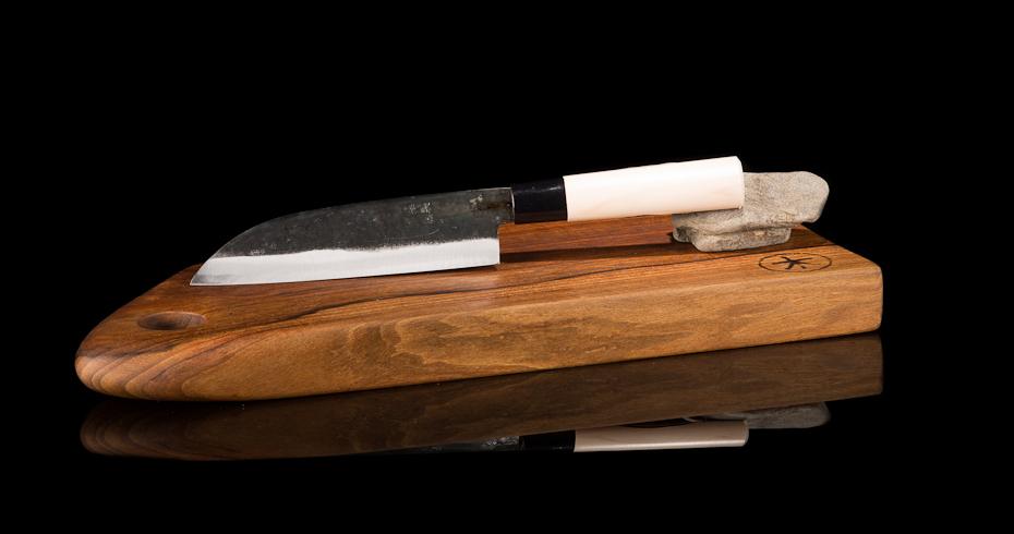 Yoshida Kuro-uchi Santoku 170 mm_3