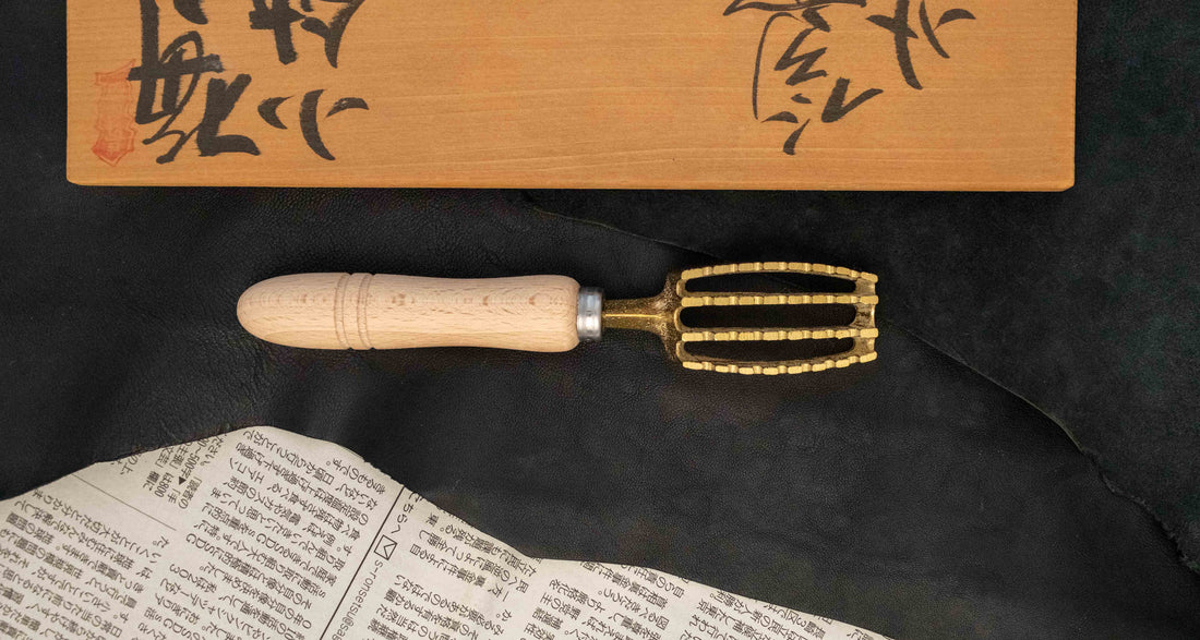 Pribor za odstranjivanje ljuski Tsunehisa