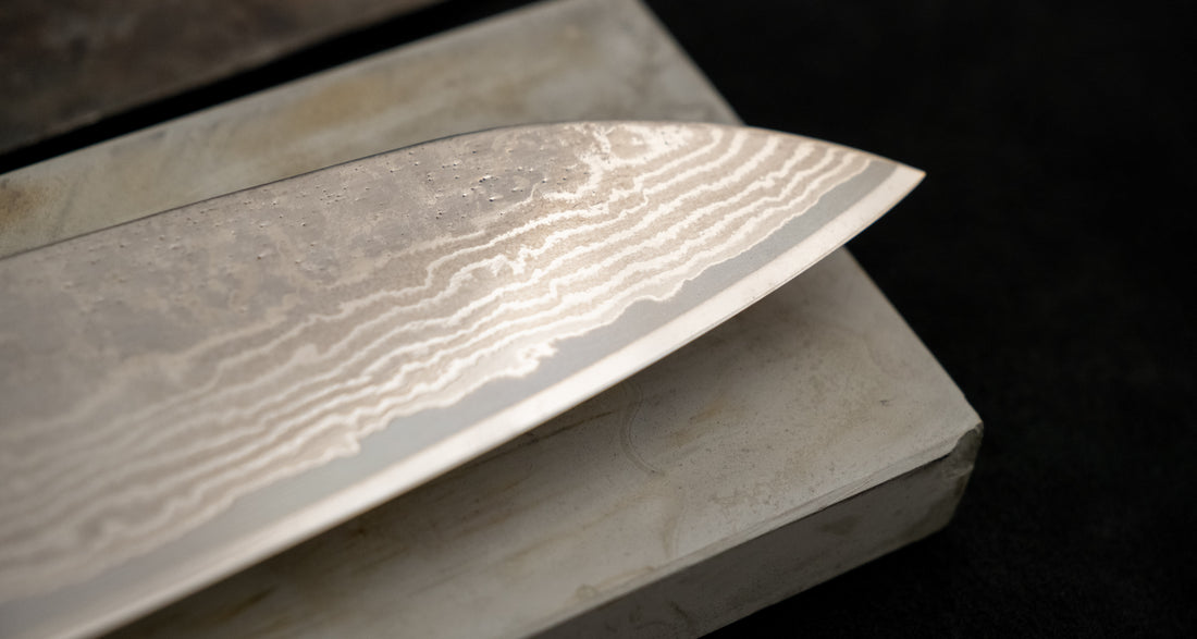 Hokiyama Santoku Damascus 440C 170 mm - OŠTRICA