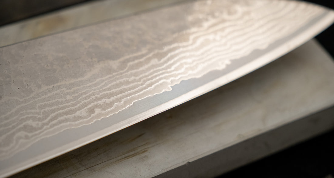 Hokiyama Santoku Damascus 440C 170 mm - OŠTRICA