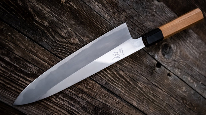 Gyuto japanski nož