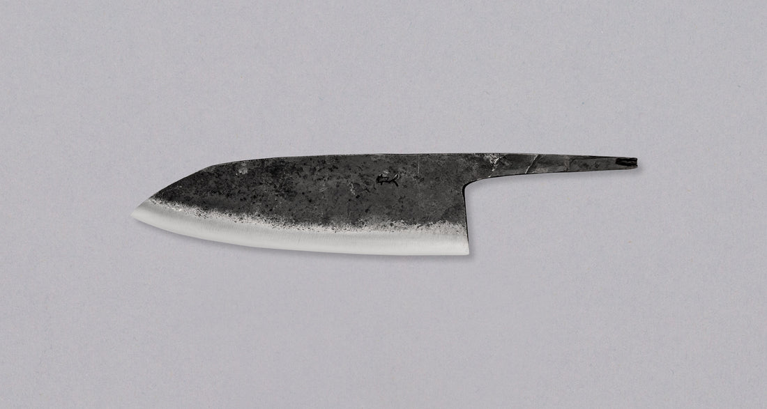 Kurogane Santoku Aogami #2 Kuro-uchi 165 mm - OŠTRICA