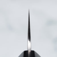 Choil noževa. Kurosaki santoku iz linije Fujin još je jedan jedinstveni nož iz ruku talentiranog mladog kovača Yu Kurosakija. Jedinstvene linije na oštrici podsjećaju na vjetar, zbog čega je i ova linija dobila ime po Fujinu, japanskom bogu vjetra. Nož ima tradicionalnu japansku dršku od palisandera. Optimalan za svakodnevnu upotrebu.