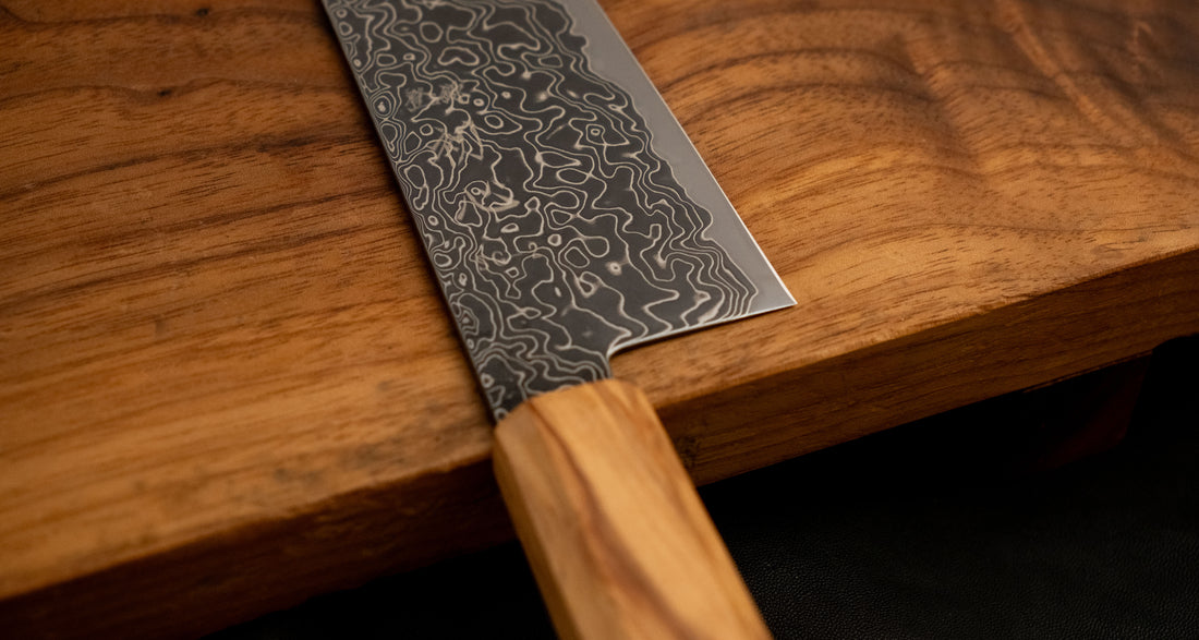 Hatsukokoro Mercury Kiri-Gyuto Kurozome Damascus 210 mm [Mono Olivewood]