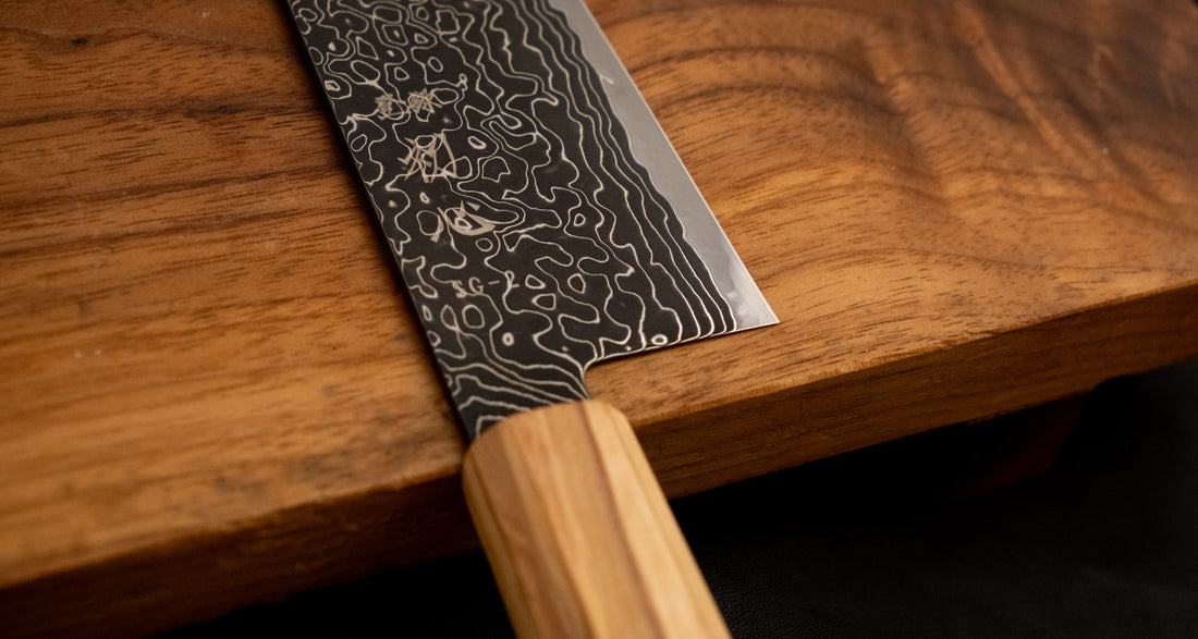 Hatsukokoro Mercury Santoku Kurozome Damascus 180 mm [Mono Olivewood]