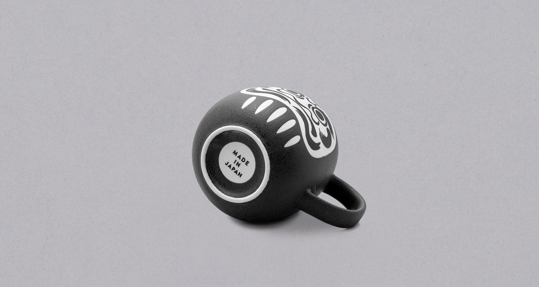 Mino japanska šalica Daruma [crna]