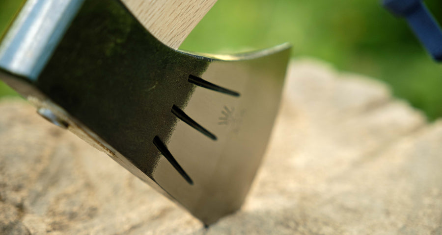 Mizuno sjekirica sa zakrivljenom drškom 420 g