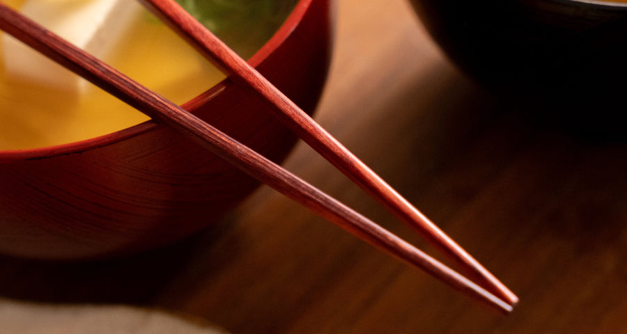 Tatakisabi zdjelica za miso juhu – crvena