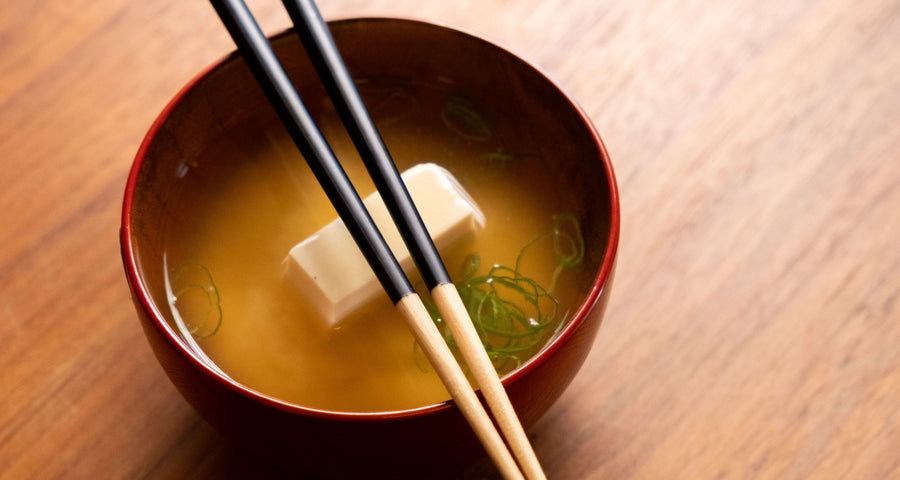 Tatakisabi zdjelica za miso juhu – crvena