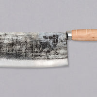 Sentan Chinese Cleaver Shirogami #2 široka je i nešto lakša kineska sjekirica za svestranu upotrebu. U osnovi pripada kategoriji svestranih kuhinjskih noževa, koji se mogu koristiti za pripremu raznih jela od povrća i mesa. Nož spaja visoke mogućnosti i oštrinu japanskog čelika u obliku tradicionalne kineske sjekirice.