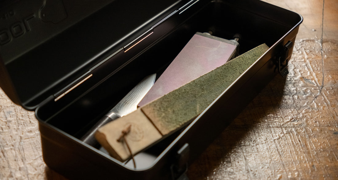Toyo Toolbox Y-410 kovčeg za noževe - crna