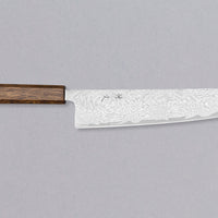 Tsunehisa Gyuto AUS-10 Nami 240 mm višenamjenski je japanski kuhinjski nož, prikladan za pripremu mesa, ribe i povrća. Izvrstan je odabir za sve one koji traže nož s malo dužom oštricom koji će bez poteškoća razrezati veće komade mesa ali iskazat će se i kao slicer nož. AUS-10 je nehrđajući čelik s finom oštrinom.