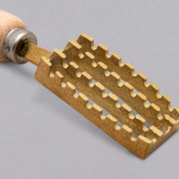 Pribor za odstranjivanje ljuski Tsunehisa