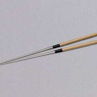 Kaneka Chopsticks 305 mm_1 Kaneka Chopsticks su dugi 305 mm, izrađeni od nehrđajućeg čelika s drškom od drva magnolije i roga vodenog bivola. 